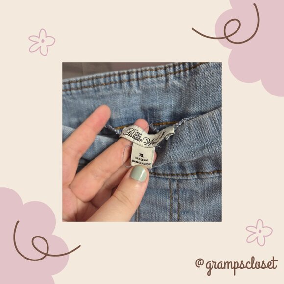 Pioneer Woman Embroidered Capris XL - Picture 3 of 3